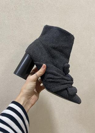 Чобітки zara
