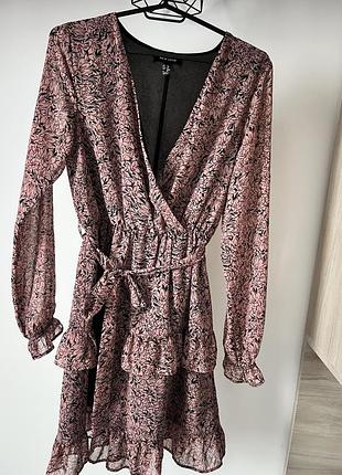 Коротка жіноча сукня new look шифонова з поясом рожева 36 розмір