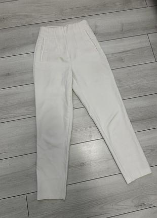 Білі класичні брюки zara