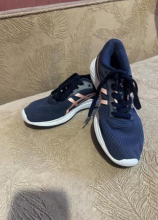 Жіночі кросівки asics сині з рожевим