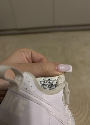 Кросівки дитячі nike білі на липучці 4