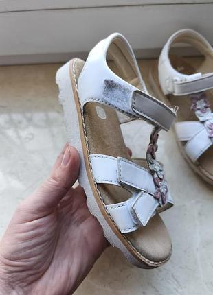 Кожаные босоножки clarks