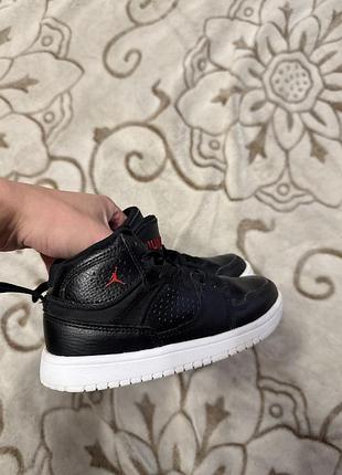 Кросівки nike jordan access 3