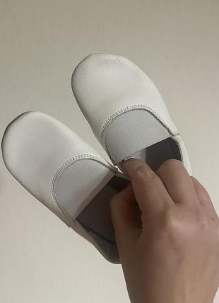 Чешки дитячі берегиня білі шкіряні 17 см устілка