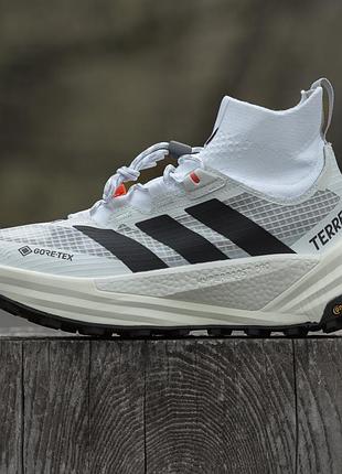 Adidas terrex gore-tex white