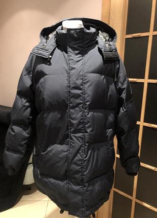 #23  чоловічий фірмовий пуховік hugo boss   розмір 52