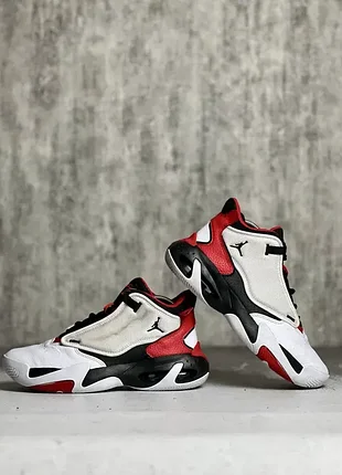 Кросівки жіночі nike jordan max aura 4 38(24)