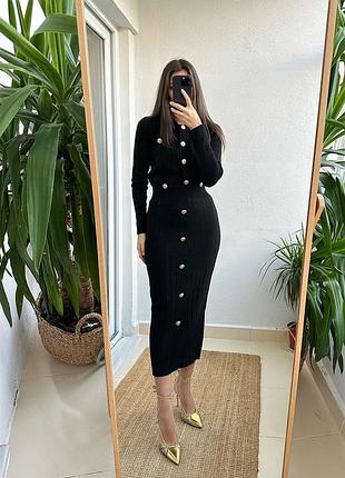 Женский костюм с юбкой