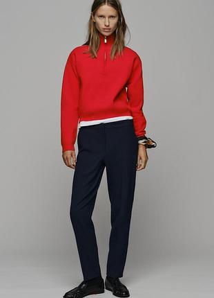 Трендовый свитер zara