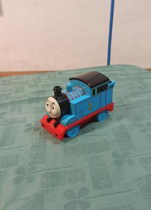 Паровозик томас зі звуком  (thomas the tank engine) із серії «томас і друзі» mattel