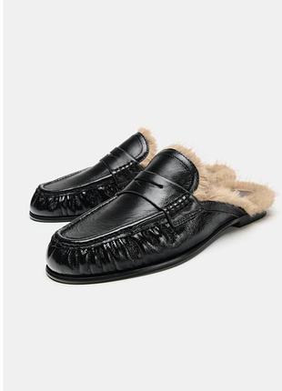 Оригинальные кожаные мулей лоферы с мехом из новой коллекции zara new original.