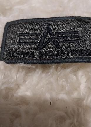 Шеврон alpha industries сірий