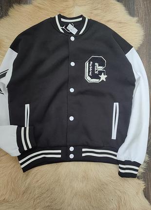 Тепла кофта бомбер cropp