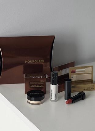 Подарунковий набір мініатюр косметики аурглас hourglass розсипчаста пудра veil праймер illusion помада для губ foxglove