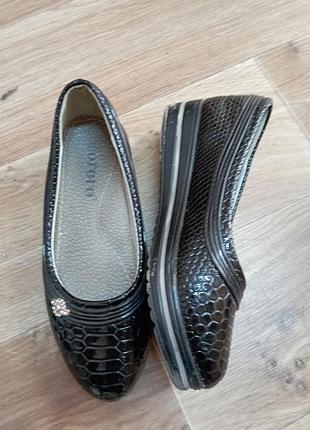 Шльопанці для дітей crocs рожеві 2