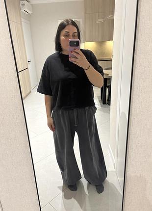 Футболка bershka чорна