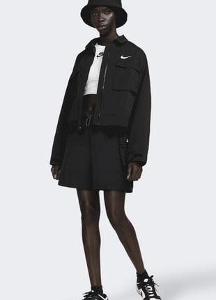 Женские шорты nike w nsw essntl wvn hr short. размер м.