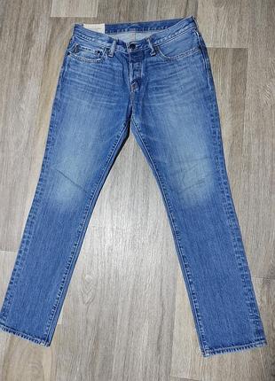 Мужские джинсы abercrombie & fitch , размер по бирке - 30/30 , но больше - как 31 или 32 размер .