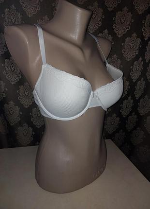 Белый катоновый бюст 85 с 2