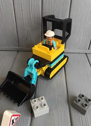 Конструктор lego duplo гусеничный экскаватор 4