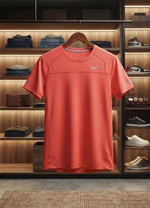 Жіноча бігова футболка nike miler running t-shirt