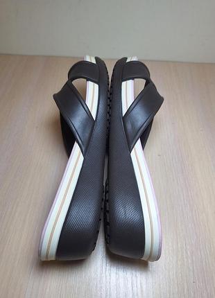 Шлепанцы crocs 6
