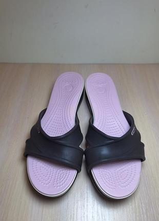 Шлепанцы crocs 2