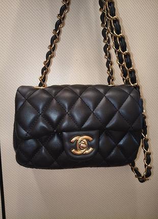 Жіноча сумка крос-боді chanel чорна стьобана зі шкіри