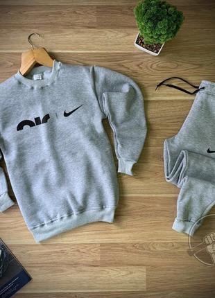 Топовий чоловічий спортивний костюм сірий nike1 фото