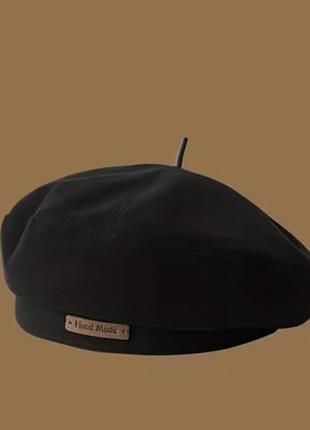 Берет жіночий hand made чорний