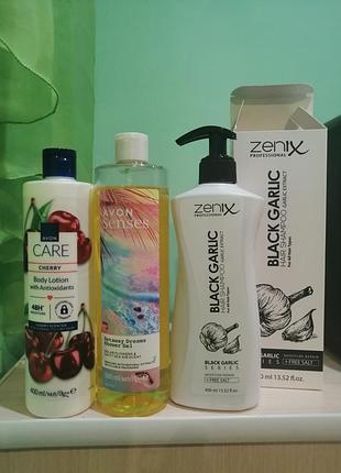 Набір по догляду за собою avon та zenix: шампунь, гель для душу та лосьйон для тіла