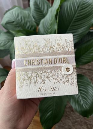 Парфумована вода christian dior miss dior eau de parfum