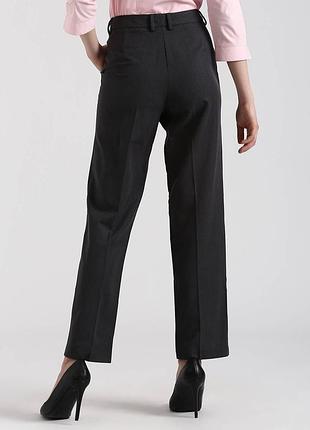 Офисные брюки m&s collection straight mid rise со стрелками, цвет темно-серый, размер uk 10
