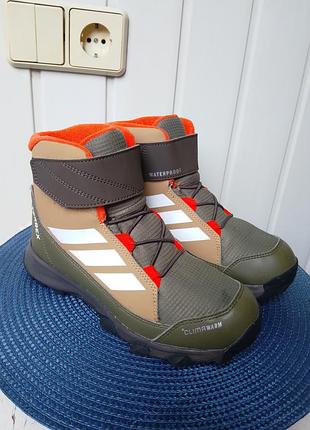 Дышащие зимние ботинки adidas terrex snow cf climawarm kids, р 34-35, 22,5см, оригинал
