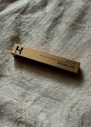 Туш hourglass unlocked instant extensions mascara 2