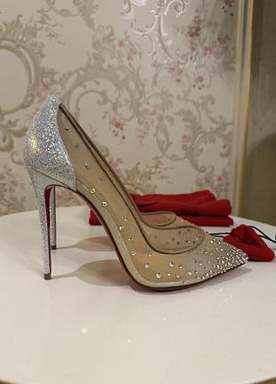 Туфлі лодочки з камінцями christian louboutin
