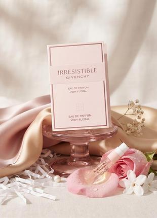 Парфюмированная вода женская givenchy irresistible very floral (парфюмированный пробник / сэмпл), 1 мл
​.