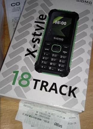 Новий кнопковий телефон sigma mobile x-style 18 track