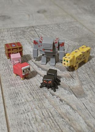 Колекційні міні-фігурки minecraft dungeons,mattel .