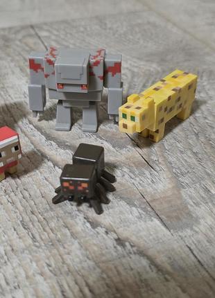 Колекційні міні-фігурки minecraft dungeons,mattel . 2