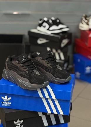 Кросівки adidas yeezy boost 700 v2 адідас ізі буст 700 чорні для жінок рефлективні