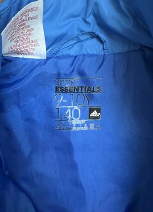 Куртка для хлопчика adidas sport essentials синя 140 см