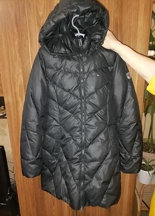 Пуховик жіночий tommy hilfiger чорний з капюшоном