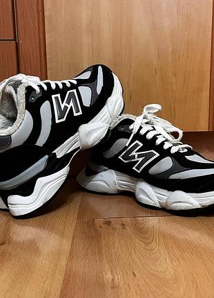 Жіночі кросівки типу new balance утеплені чорні 39 розмір