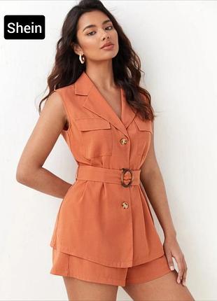 Костюм женский с шортами коричневого цвета от бренда shein m