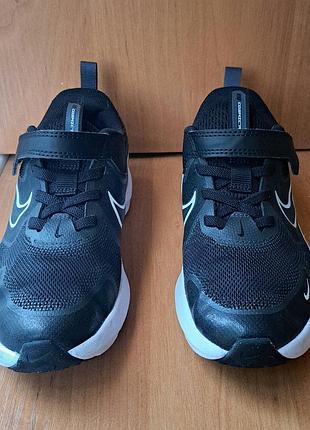 Кросівки оригінальні nike p31,5 3