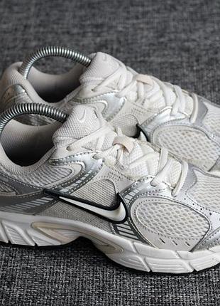 Кросівки у вінтажному стилі nike v5 rnr оригінал