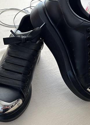 Кросівки жіночі alexander mcqueen чорні, розмір 37, довжина устілки 23,5 см, шкіра