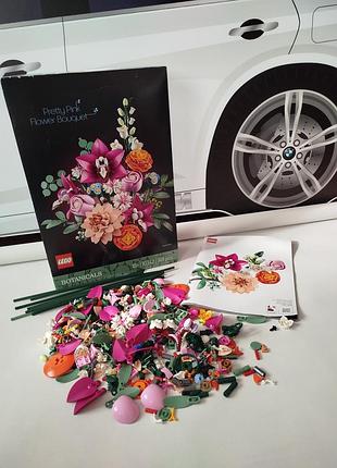 Конструктор lego botanicals 10342 гарний рожевий букет квітів (749 дет.) стан нового!
