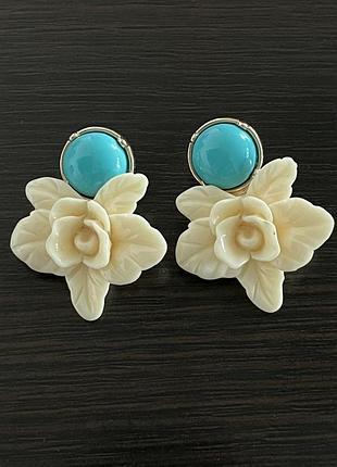 Серьги крупные из смолы и бирюзового камня